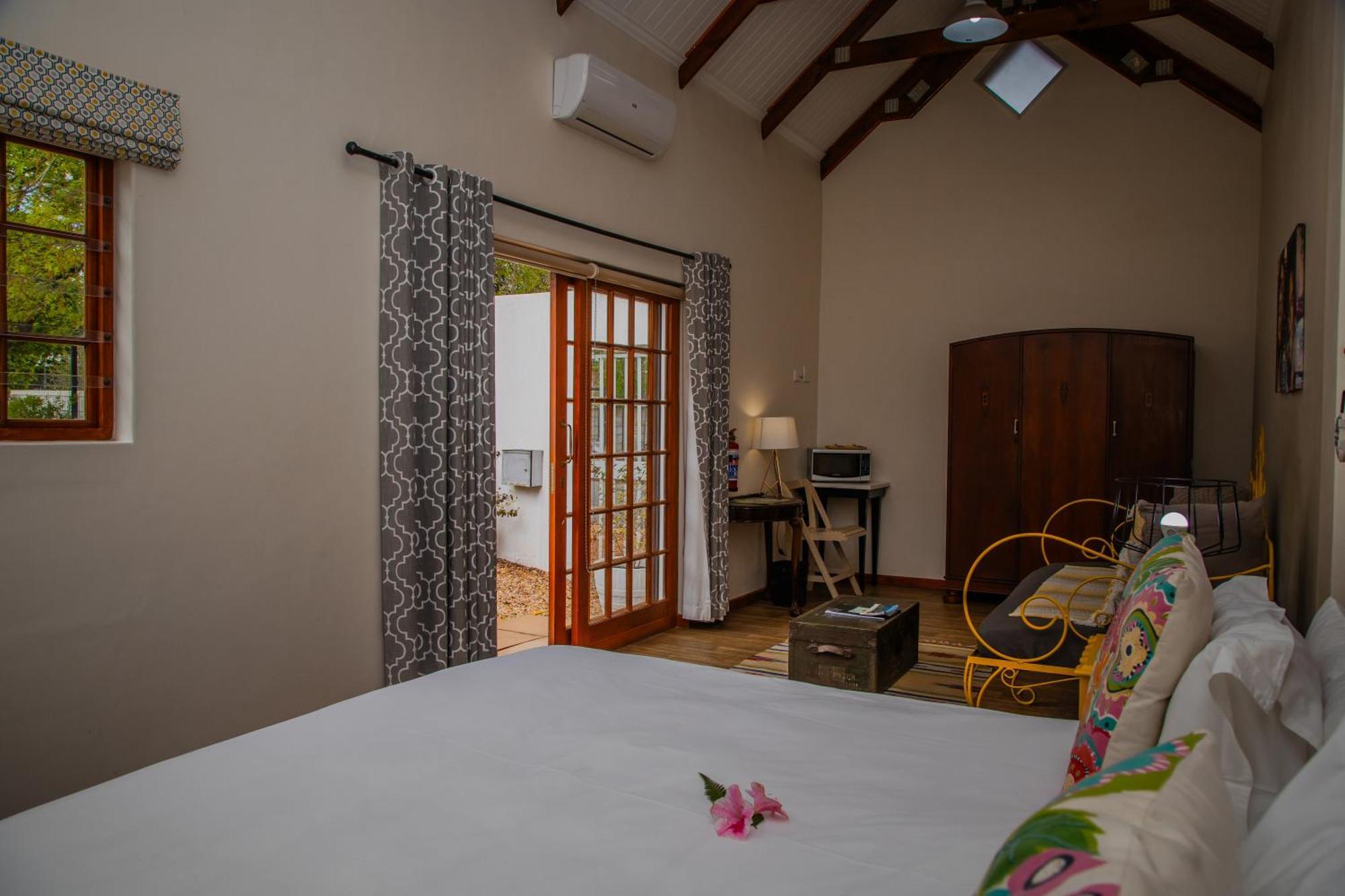 Aan De Oever Guesthouse Swellendam Exterior photo