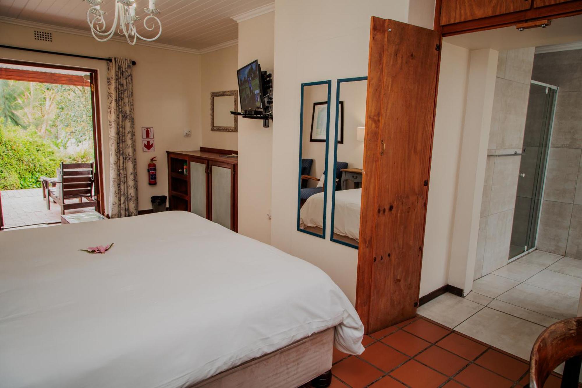 Aan De Oever Guesthouse Swellendam Exterior photo