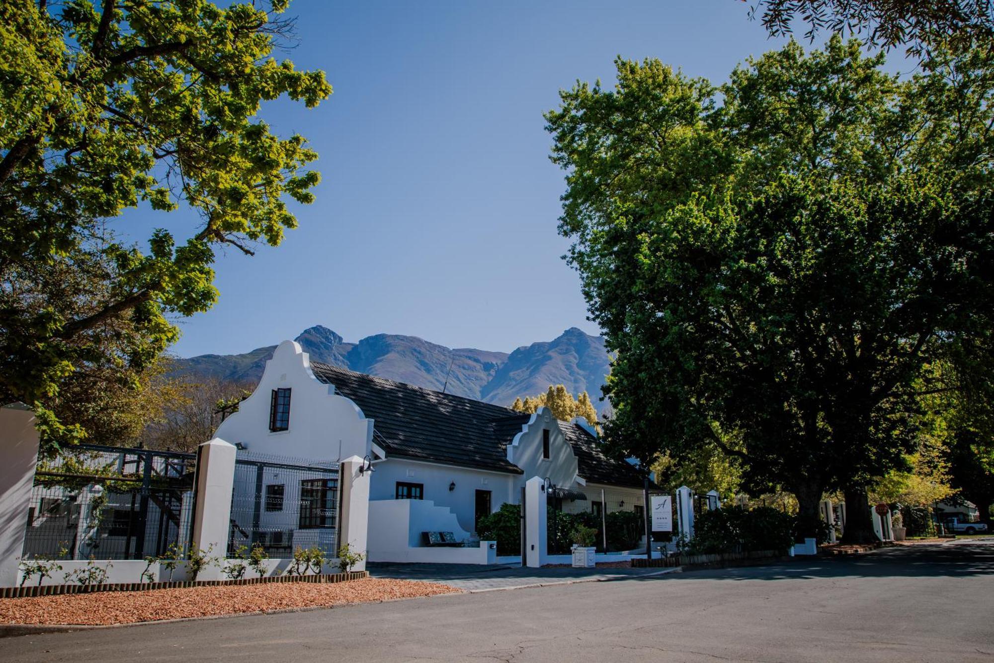 Aan De Oever Guesthouse Swellendam Exterior photo