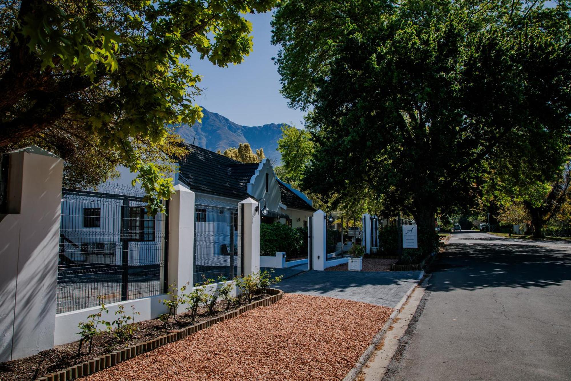 Aan De Oever Guesthouse Swellendam Exterior photo