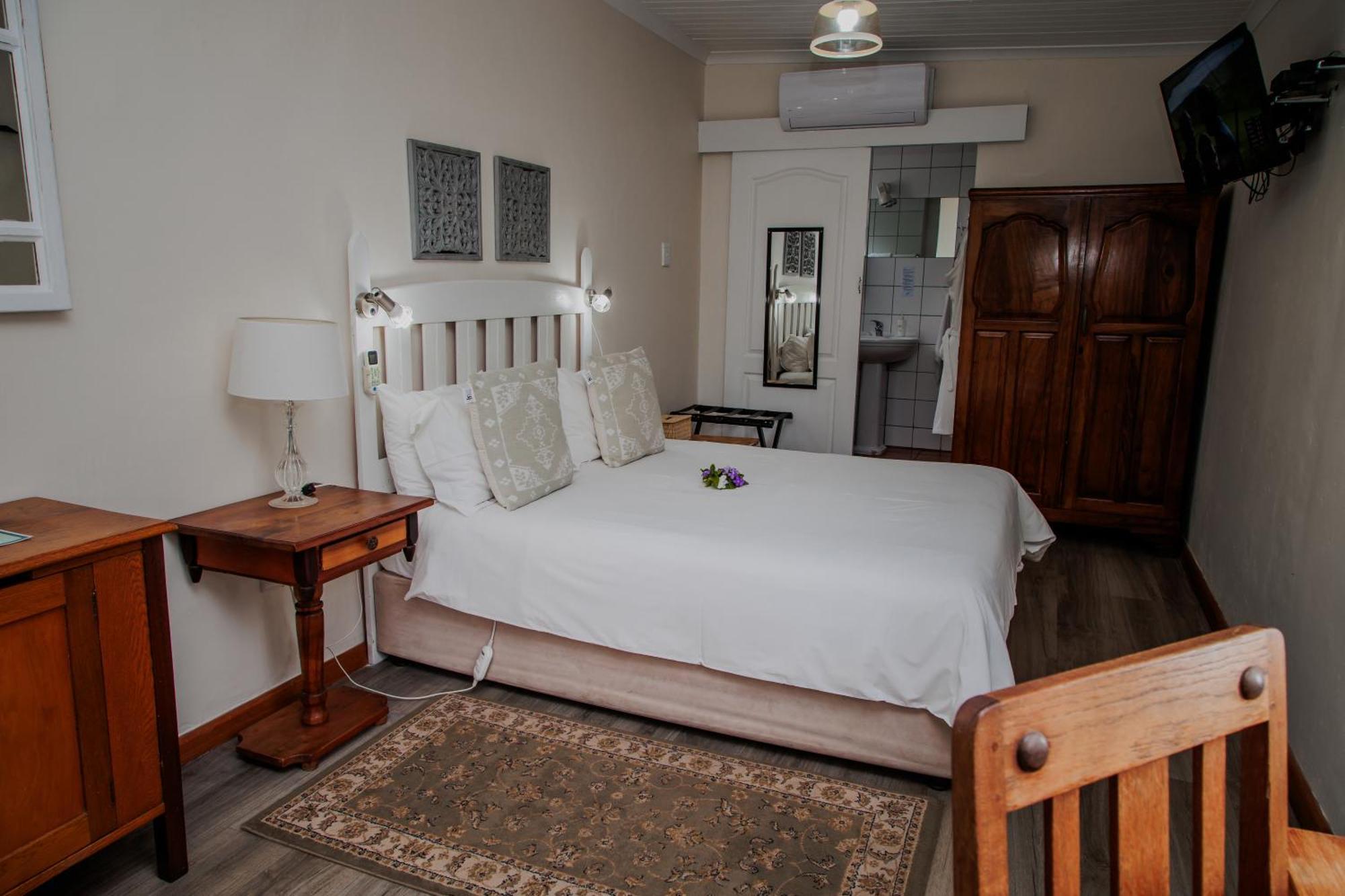 Aan De Oever Guesthouse Swellendam Exterior photo